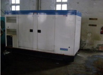 石嘴山康明斯150kw大型柴油二手发电机组 石嘴山康明斯150kw大型柴油二手发电机组